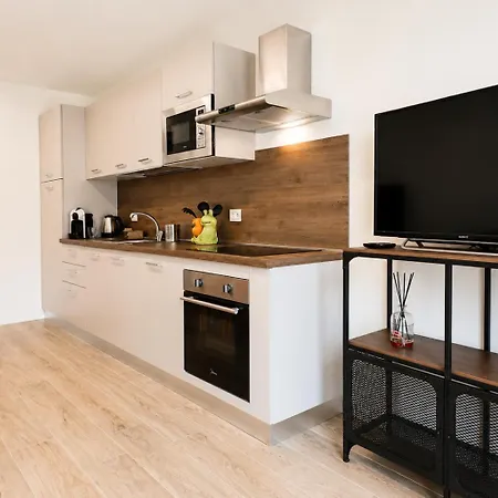 Apartamento Porta Susa Loft & Metro & Train Station Turín